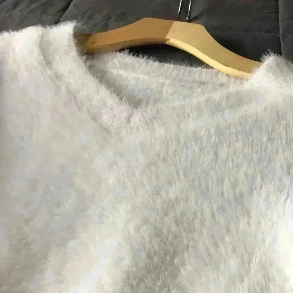 Faux Mink Loosen Style V-neck Sweater - Picture 4 of 7